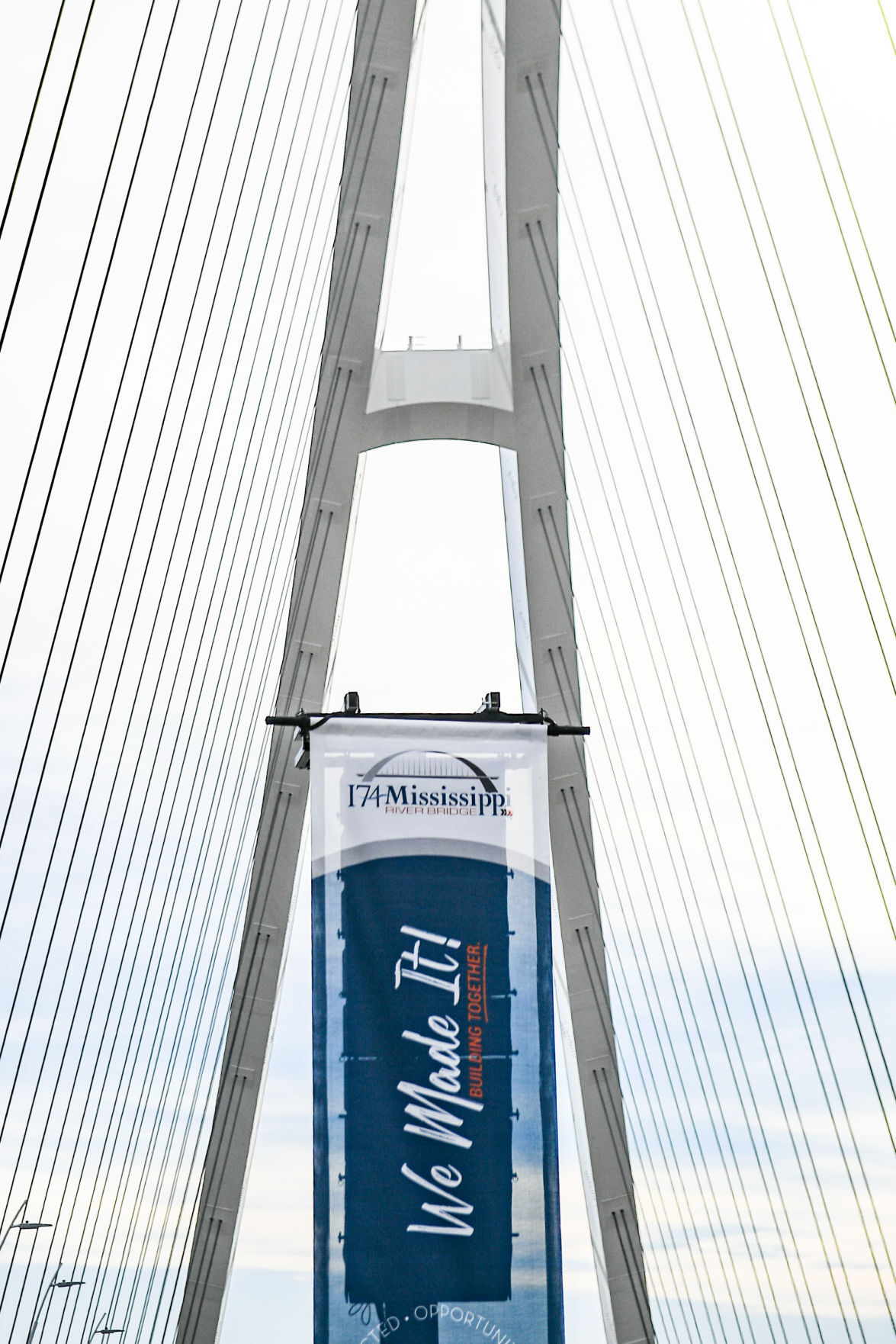 120121-qc-nws-bridge-043